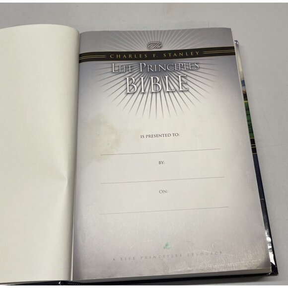 Charles F. Stanley Life Principles Bible LARGE PRINT NKJV - Picture 4 of 15